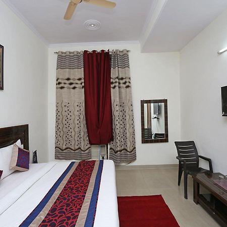 OYO 8910 Celeste Inn Greater Noida Extérieur photo