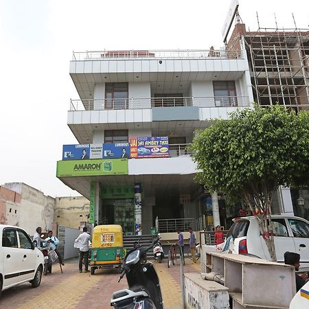 OYO 8910 Celeste Inn Greater Noida Extérieur photo