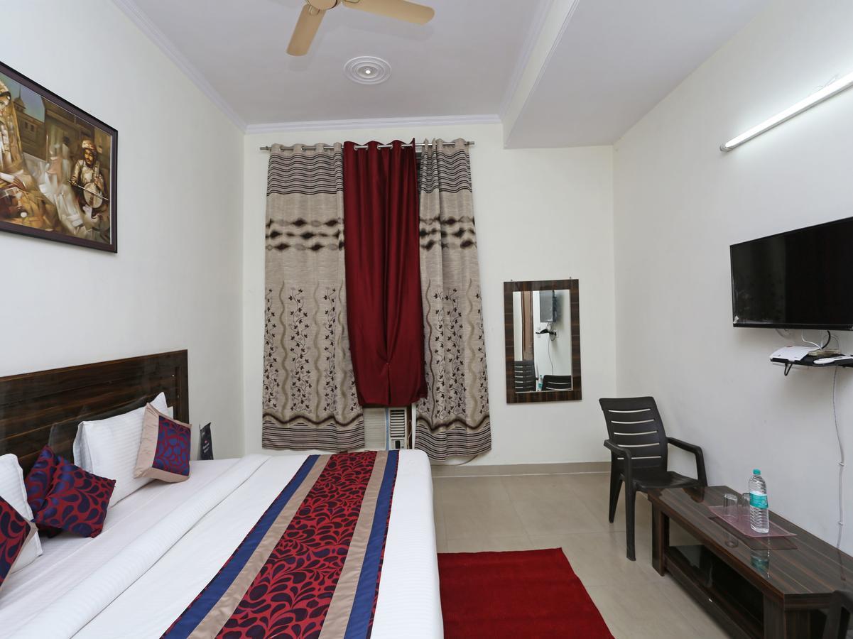 OYO 8910 Celeste Inn Greater Noida Extérieur photo