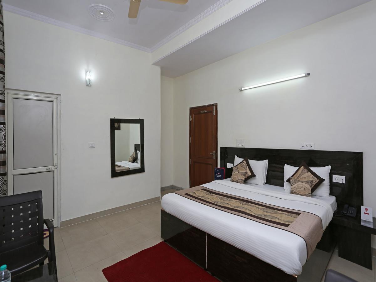 OYO 8910 Celeste Inn Greater Noida Extérieur photo