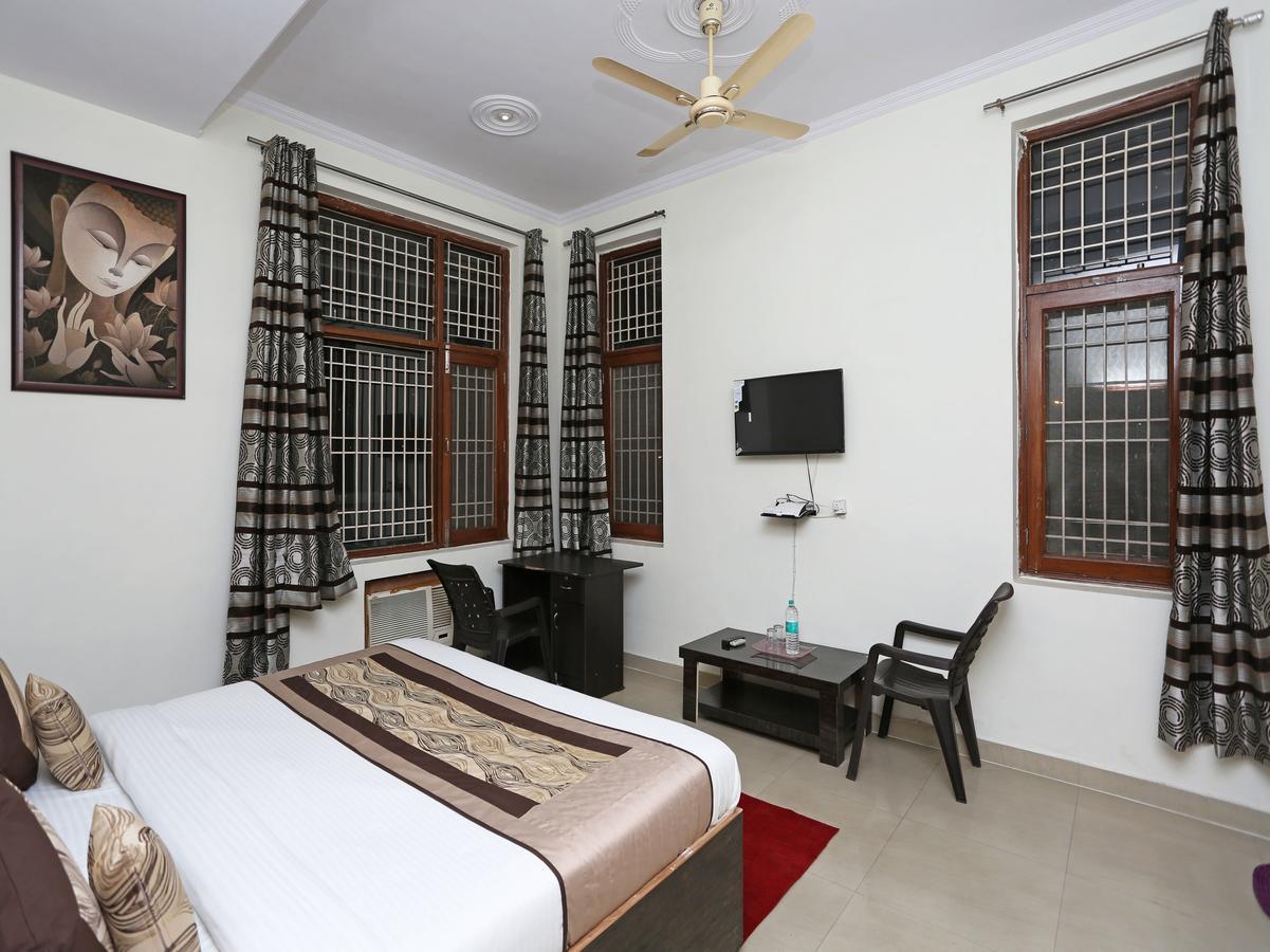 OYO 8910 Celeste Inn Greater Noida Extérieur photo