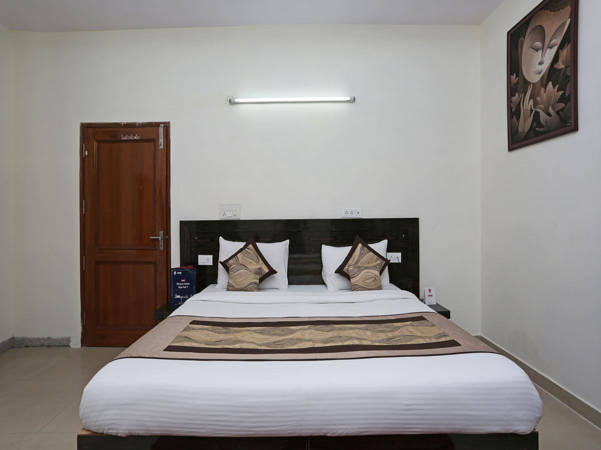 OYO 8910 Celeste Inn Greater Noida Extérieur photo