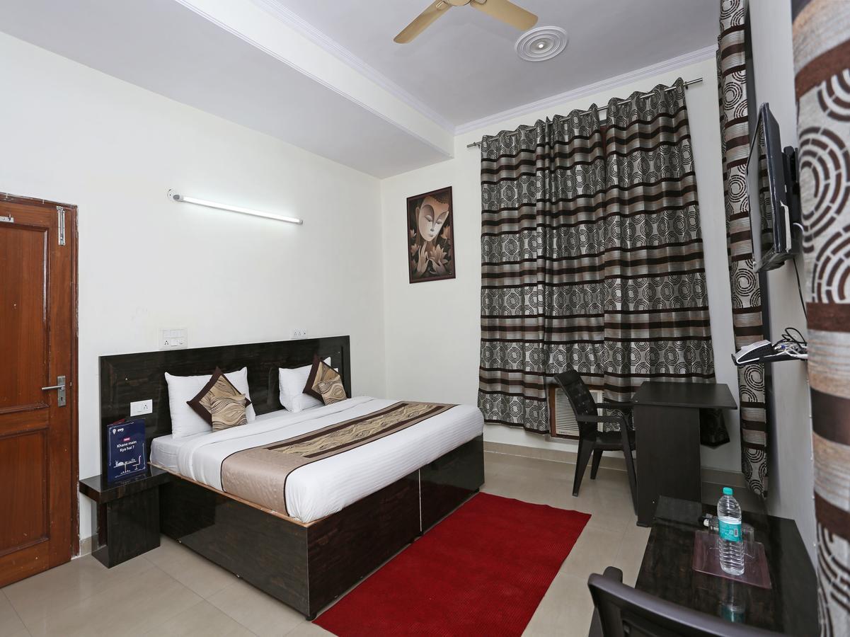 OYO 8910 Celeste Inn Greater Noida Extérieur photo