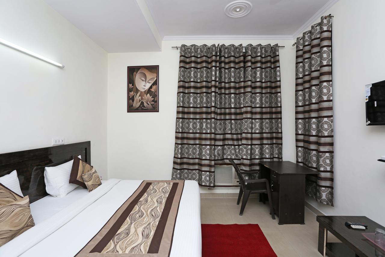 OYO 8910 Celeste Inn Greater Noida Extérieur photo