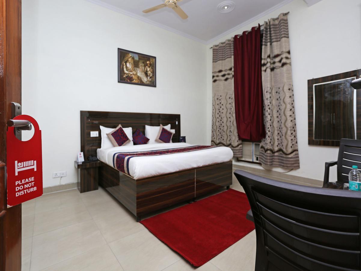 OYO 8910 Celeste Inn Greater Noida Extérieur photo