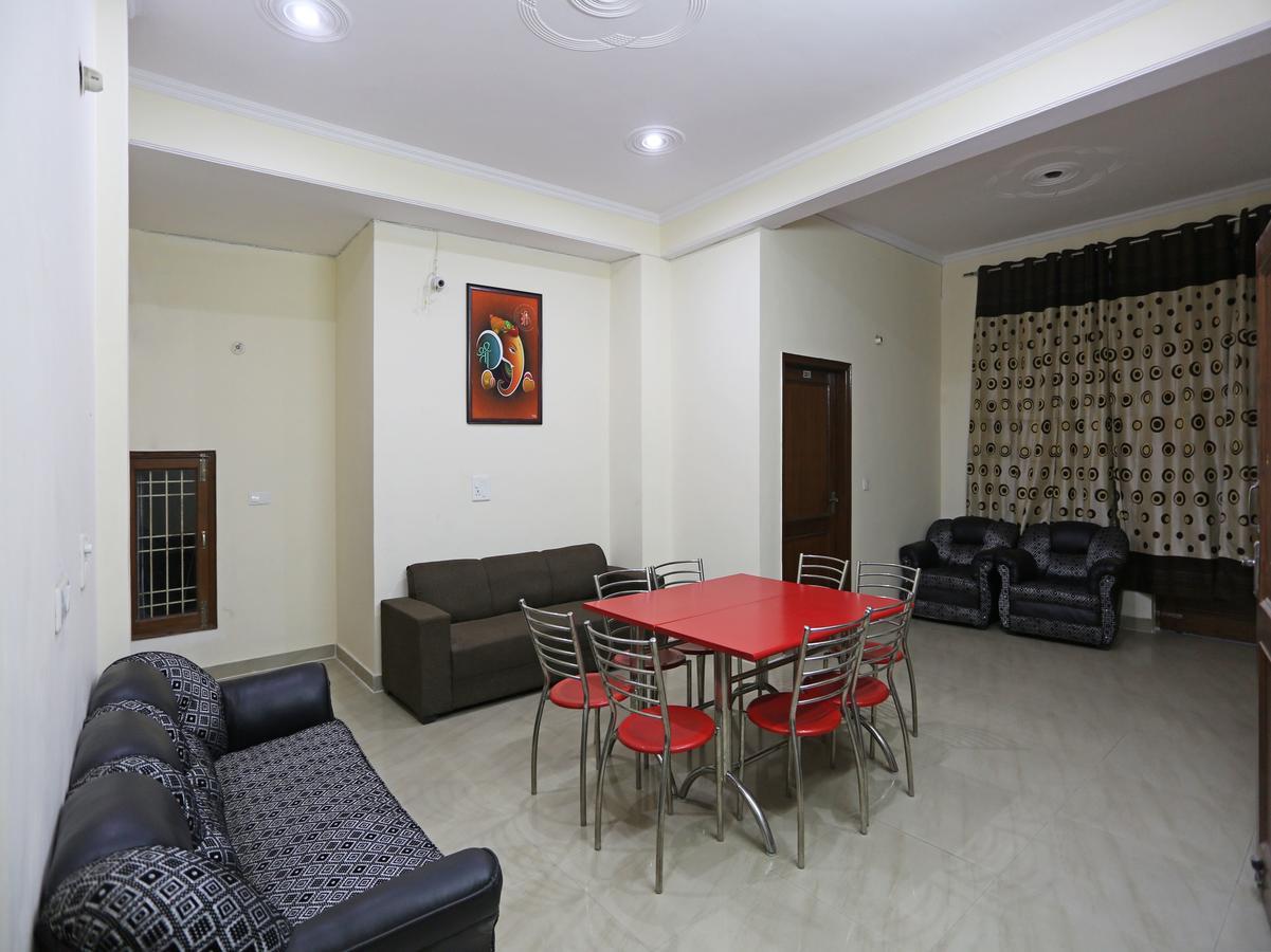 OYO 8910 Celeste Inn Greater Noida Extérieur photo